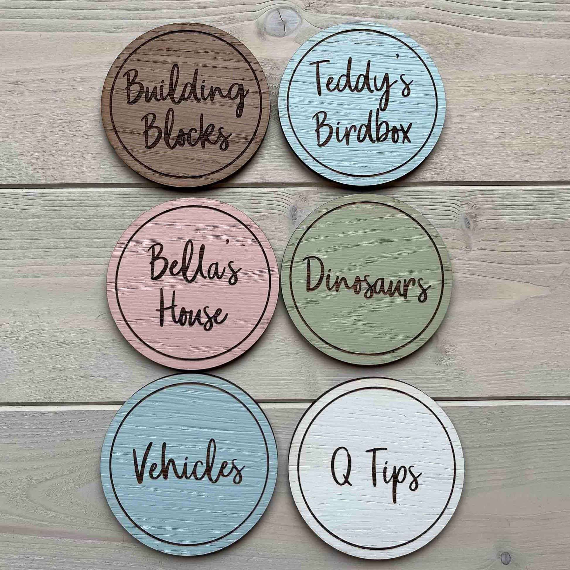 Custom round labels tags signs