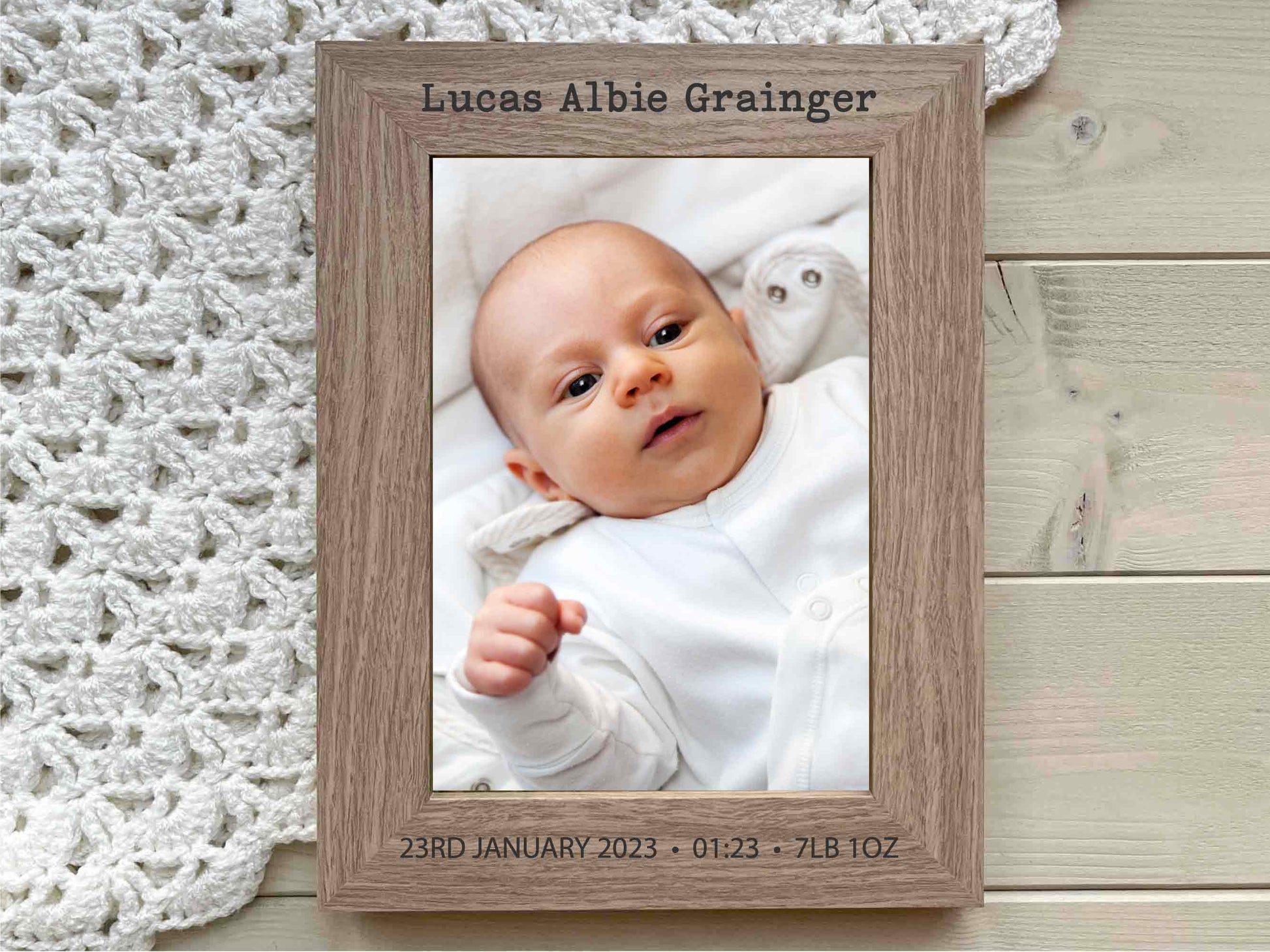 Baby arrival announcement photo frame