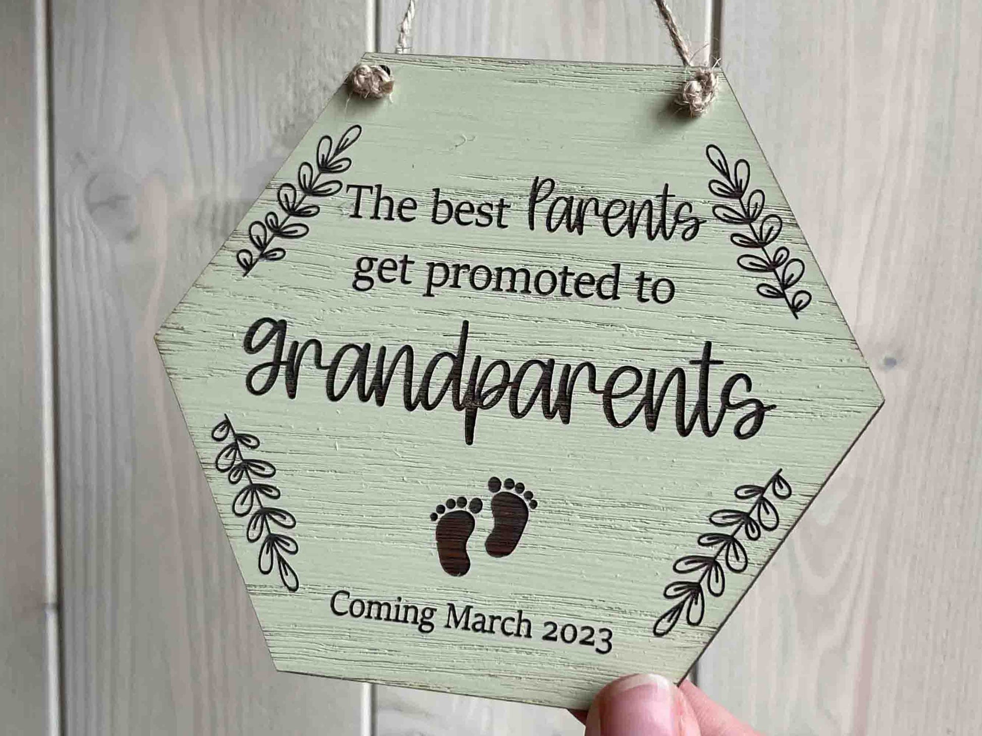 baby annoucement grandparents sign