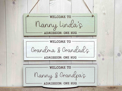 Personalised wooden welcome sign with 6 rustic color options