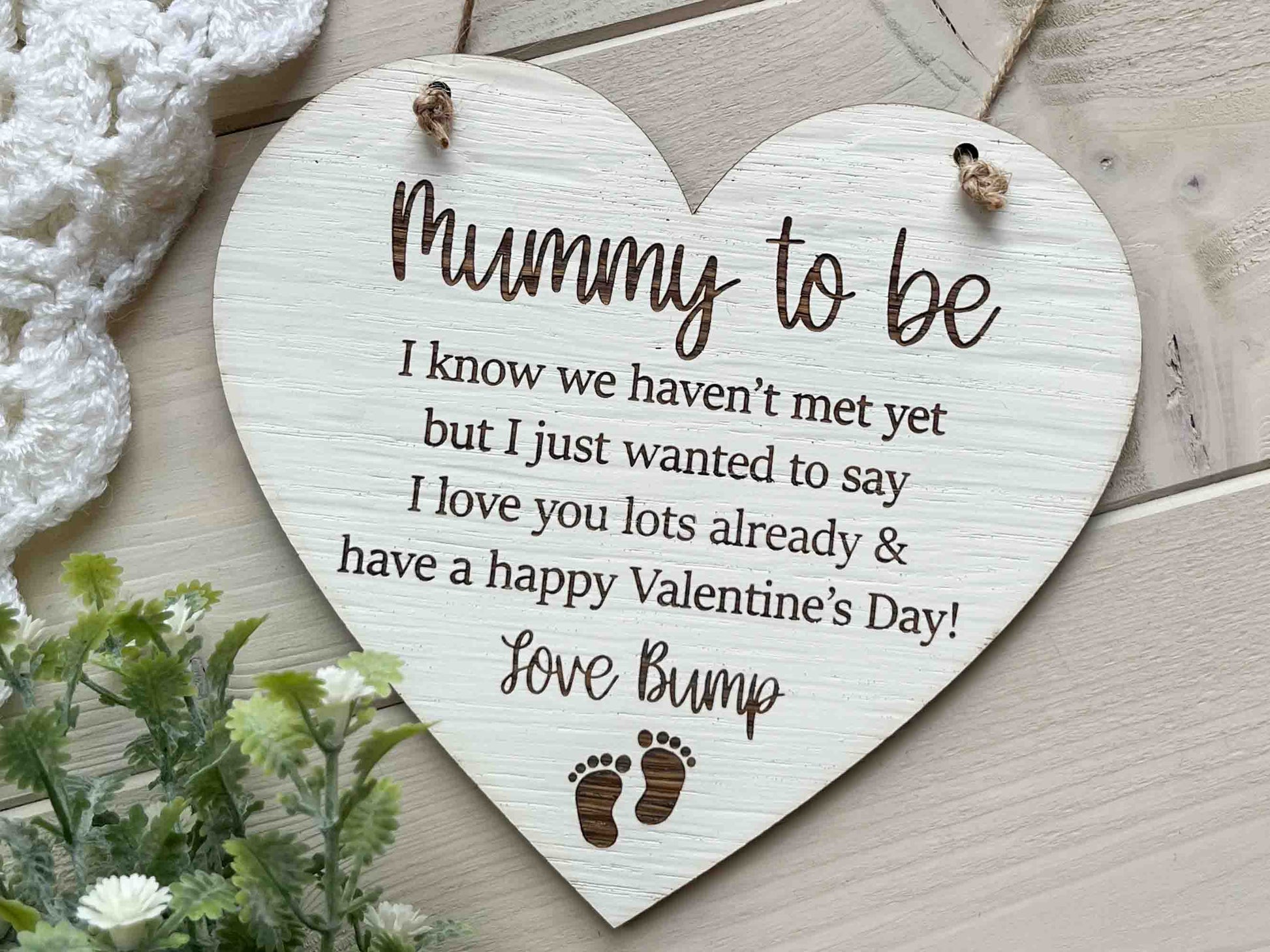 mummy to be valentines sign plaque