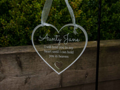 outdoor memorial heart sign